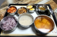 아침밥, 점심밥, 저녁밥, 홈쿡, 집밥, 사진,이미지,일러스트,캘리그라피 - 쿠낭작가 크라우드픽 - 저작권 걱정 없는 상업용 이미지