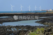 제주, 신창, 풍력발전, 바다, 해안, 사진,이미지,일러스트,캘리그라피 - 아름드리나무작가 크라우드픽 - 저작권 걱정 없는 상업용 이미지