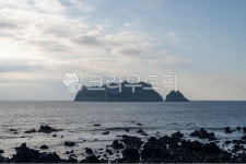 제주도, 서귀포, 법환동, 범섬, nature, 사진,이미지,일러스트,캘리그라피 - Nsrevenger작가 크라우드픽 - 저작권 걱정 없는 상업용 이미지