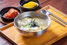 만두, 만두국, 떡만두, 떡만두국, 야채만두, 사진,이미지,일러스트,캘리그라피 - 미미스튜디오작가 크라우드픽 - 저작권 걱정 없는 상업용 이미지