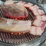흑돼지, 돼지고기구이, 석쇠구이, 연탄, 고깃집, 사진,이미지,일러스트,캘리그라피 - 보물섬작가 크라우드픽 - 저작권 걱정 없는 상업용 이미지