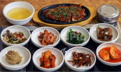 황태구이, 정식, 반찬, 한정식, 식사, 사진,이미지,일러스트,캘리그라피 - 하나둘 디자인작가 크라우드픽 - 저작권 걱정 없는 상업용 이미지