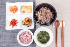 음식, 국, 밥, 식당, 상차림, 사진,이미지,일러스트,캘리그라피 - 베키v작가 크라우드픽 - 저작권 걱정 없는 상업용 이미지