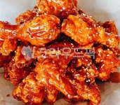 양념통닭, 양념치킨, 통닭, 치킨, 양념, 사진,이미지,일러스트,캘리그라피 - 먹방작가 크라우드픽 - 저작권 걱정 없는 상업용 이미지