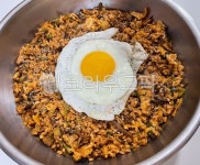 나물비빔밥, 비빔밥, 양푼비빔밥, 양푼, 비빔, 사진,이미지,일러스트,캘리그라피 - 먹방작가 크라우드픽 - 저작권 걱정 없는 상업용 이미지