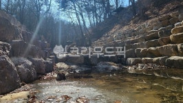 강, 산, 계곡, 물가, 산수, 사진,이미지,일러스트,캘리그라피 - rs781127작가 크라우드픽 - 저작권 걱정 없는 상업용 이미지