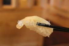 광어, 광어회초밥, 생선초밥, 초밥, 광어초밥, 사진,이미지,일러스트,캘리그라피 - Nhide_pose작가 크라우드픽 - 저작권 걱정 없는 상업용 이미지