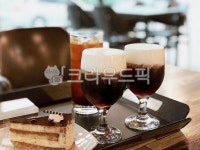 커피, 아인슈페너, 카페, 더치커피, 분위기, 사진,이미지,일러스트,캘리그라피 - aaareum작가 크라우드픽 - 저작권 걱정 없는 상업용 이미지
