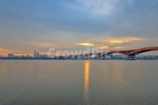 성산대교, 한강, 배경화면, 바탕화면, 일몰, 사진,이미지,일러스트,캘리그라피 - 스파크작가 크라우드픽 - 저작권 걱정 없는 상업용 이미지