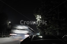 퇴근길, 일상, 달리는버스, 기다림, 일상야경, 사진,이미지,일러스트,캘리그라피 - GyuyongSim작가 크라우드픽 - 저작권 걱정 없는 상업용 이미지