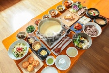 한정식, 한식, 전통한정식, 전통한식, 식당, 사진,이미지,일러스트,캘리그라피 - 미미스튜디오작가 크라우드픽 - 저작권 걱정 없는 상업용 이미지