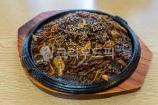 해물철판짜장, 해물쟁반짜장, 쟁반짜장, 짜장면, 중국음식, 사진,이미지,일러스트,캘리그라피 - Yoni작가 크라우드픽 - 저작권 걱정 없는 상업용... 