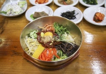 전주비빔밥, 전주육회비빔밥, 비빔밥, 전주, 한식, 사진,이미지,일러스트,캘리그라피 - Planet Earth작가 크라우드픽 - 저작권 걱정 없는... 