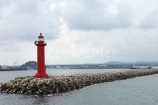 등대, 빨간등대, 풍경, 바다, 하늘, 사진,이미지,일러스트,캘리그라피 - 스테이링작가 크라우드픽 - 저작권 걱정 없는 상업용 이미지