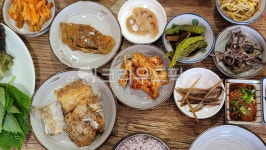 쌈밥, 쌈밥정식, 한정식, 한식백반, 백반, 사진,이미지,일러스트,캘리그라피 - BUSAN OPPA작가 크라우드픽 - 저작권 걱정 없는 상업용 이미지