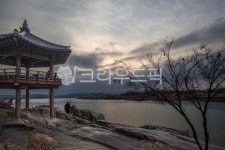 강, 남한강, 정자, 아침하늘, 강변풍경, 사진,이미지,일러스트,캘리그라피 - bellky작가 크라우드픽 - 저작권 걱정 없는 상업용 이미지