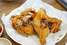 통닭튀김, 옛날통닭, 후라이드, friedchicken, 닭튀김, 사진,이미지,일러스트,캘리그라피 - 맛있는 사진작가 크라우드픽 - 저작권 걱정 없는... 