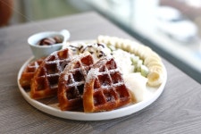 와플, 카페, 디저트, 빵, 카페테이블, 사진,이미지,일러스트,캘리그라피 - 온앤오프작가 크라우드픽 - 저작권 걱정 없는 상업용 이미지