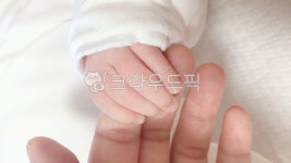 아기손, 신생아, baby, 아기, 출산, 사진,이미지,일러스트,캘리그라피 - Nstromsir작가 크라우드픽 - 저작권 걱정 없는 상업용 이미지