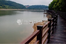 water, 물, boardwalk, 산책로, 저수지, 사진,이미지,일러스트,캘리그라피 - studio H작가 크라우드픽 - 저작권 걱정 없는 상업용 이미지