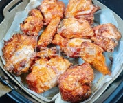 후라이드통닭, 후라이드치킨, 통닭, 치킨, 닭튀김, 사진,이미지,일러스트,캘리그라피 - 먹방작가 크라우드픽 - 저작권 걱정 없는 상업용 이미지