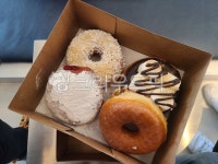 도넛, 동그라미, 달다, 빵, bread, 사진,이미지,일러스트,캘리그라피 - rkdgnswkd909작가 크라우드픽 - 저작권 걱정 없는 상업용 이미지