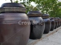 장독대, 마당, 시골, 집, 고추장, 사진,이미지,일러스트,캘리그라피 - BBBAE작가 크라우드픽 - 저작권 걱정 없는 상업용 이미지