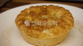 파이, 미트파이, 간식, 고기파이, 고기빵, 사진,이미지,일러스트,캘리그라피 - 블른이작가 크라우드픽 - 저작권 걱정 없는 상업용 이미지