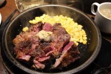스테이크, 철판, 맛있는, 패밀리레스토랑, 뜨거운, 사진,이미지,일러스트,캘리그라피 - 유진95작가 크라우드픽 - 저작권 걱정 없는 상업용 이미지