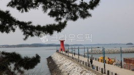 등대, 길, 진입로, 통로, 난간대, 사진,이미지,일러스트,캘리그라피 - 장원작가 크라우드픽 - 저작권 걱정 없는 상업용 이미지