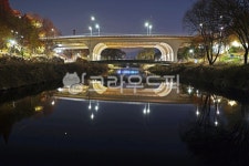 영동3교, 다리, 조명, 반영, 야경, 사진,이미지,일러스트,캘리그라피 - Deep bLUE작가 크라우드픽 - 저작권 걱정 없는 상업용 이미지