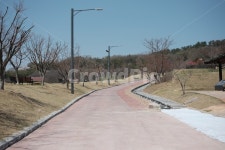 입구, 공원길, 공원, 가로등, 나무, 사진,이미지,일러스트,캘리그라피 - cosmoscow작가 크라우드픽 - 저작권 걱정 없는 상업용 이미지