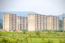 옥외, outdoors, 부도, 아파트, 공사, 사진,이미지,일러스트,캘리그라피 - studio H작가 크라우드픽 - 저작권 걱정 없는 상업용 이미지