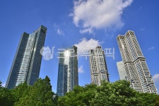 고층건물, 고급아파트, 랜드마크, 고급빌라, 주택, 사진,이미지,일러스트,캘리그라피 - space작가 크라우드픽 - 저작권 걱정 없는 상업용 이미지