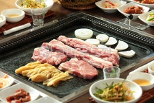 삼겹살, 통삼겹살, 목살, 통목살, 돼지고기, 사진,이미지,일러스트,캘리그라피 - 미미스튜디오작가 크라우드픽 - 저작권 걱정 없는 상업용 이미지