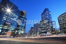 강남역, 야경, 빌딩, 고층빌딩, 강남, 사진,이미지,일러스트,캘리그라피 - 프리이미지작가 크라우드픽 - 저작권 걱정 없는 상업용 이미지