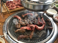 고기, 숯불, 바베큐, grilling, 그릴, 사진,이미지,일러스트,캘리그라피 - 멍밍작가 크라우드픽 - 저작권 걱정 없는 상업용 이미지