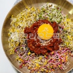 양념게장비빔밥, 비빔밥, 육회, 양념게장, 게장, 사진,이미지,일러스트,캘리그라피 - 이니뿅작가 크라우드픽 - 저작권 걱정 없는 상업용 이미지