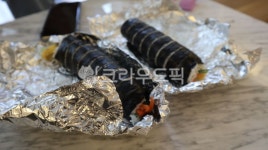 김밥, 점심, 저녁, 간식, 도시락, 사진,이미지,일러스트,캘리그라피 - 쁠랄라작가 크라우드픽 - 저작권 걱정 없는 상업용 이미지