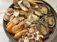 초복, 복날, 해신탕, 삼계탕, 요리, 사진,이미지,일러스트,캘리그라피 - siricook작가 크라우드픽 - 저작권 걱정 없는 상업용 이미지
