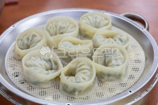 만두, 손만두, 고기만두, 밀가루요리, 찜, 사진,이미지,일러스트,캘리그라피 - MCtheJo작가 크라우드픽 - 저작권 걱정 없는 상업용 이미지