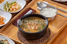 흑염소전골, 보양식, 건강식, 영양식, 건강음식, 사진,이미지,일러스트,캘리그라피 - 미미스튜디오작가 크라우드픽 - 저작권 걱정 없는 상업용 이미지