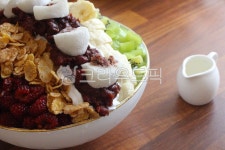빙수, 과일빙수, 팥빙수, 과일, 화채, 사진,이미지,일러스트,캘리그라피 - 아쵸딱작가 크라우드픽 - 저작권 걱정 없는 상업용 이미지