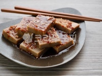 도토리묵무침, 도토리묵, 한식, 음식, 요리, 사진,이미지,일러스트,캘리그라피 - jameshan3035작가 크라우드픽 - 저작권 걱정 없는 상업용 이미지