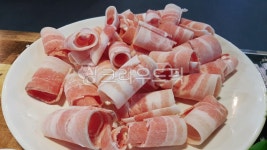 대패삼겹살, 냉동육, 육류, 냉동식품, 삼겹살, 사진,이미지,일러스트,캘리그라피 - 연두빛사랑찾아작가 크라우드픽 - 저작권 걱정 없는 상업용 이미지