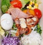 오리고기샐러드, 샐러드, 오리훈제샐러드, 오리훈제, 오리훈제고기, 사진,이미지,일러스트,캘리그라피 - 먹방작가 크라우드픽 - 저작권 걱정 없는... 