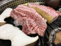 food, 음식, 돼지고기, meat, 고기, 사진,이미지,일러스트,캘리그라피 - qooholic작가 크라우드픽 - 저작권 걱정 없는 상업용 이미지