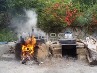 시골집, 한국전통, 가마솥, 솥, cáinồi, 사진,이미지,일러스트,캘리그라피 - SO SORAK작가 크라우드픽 - 저작권 걱정 없는 상업용 이미지