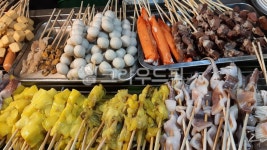 꼬치구이, 꼬지구이, 음식, 꼬치, 다양한재료, 사진,이미지,일러스트,캘리그라피 - 연두빛사랑찾아작가 크라우드픽 - 저작권 걱정 없는 상업용 이미지