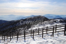 덕유산, 설산, 겨울산, 산세, 겨울풍경, 사진,이미지,일러스트,캘리그라피 - SuA작가 크라우드픽 - 저작권 걱정 없는 상업용 이미지